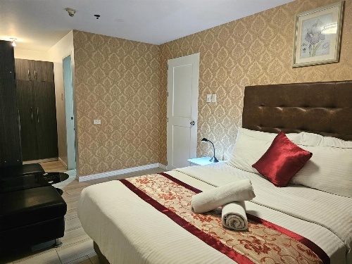 Jmm Grand Suites image 2